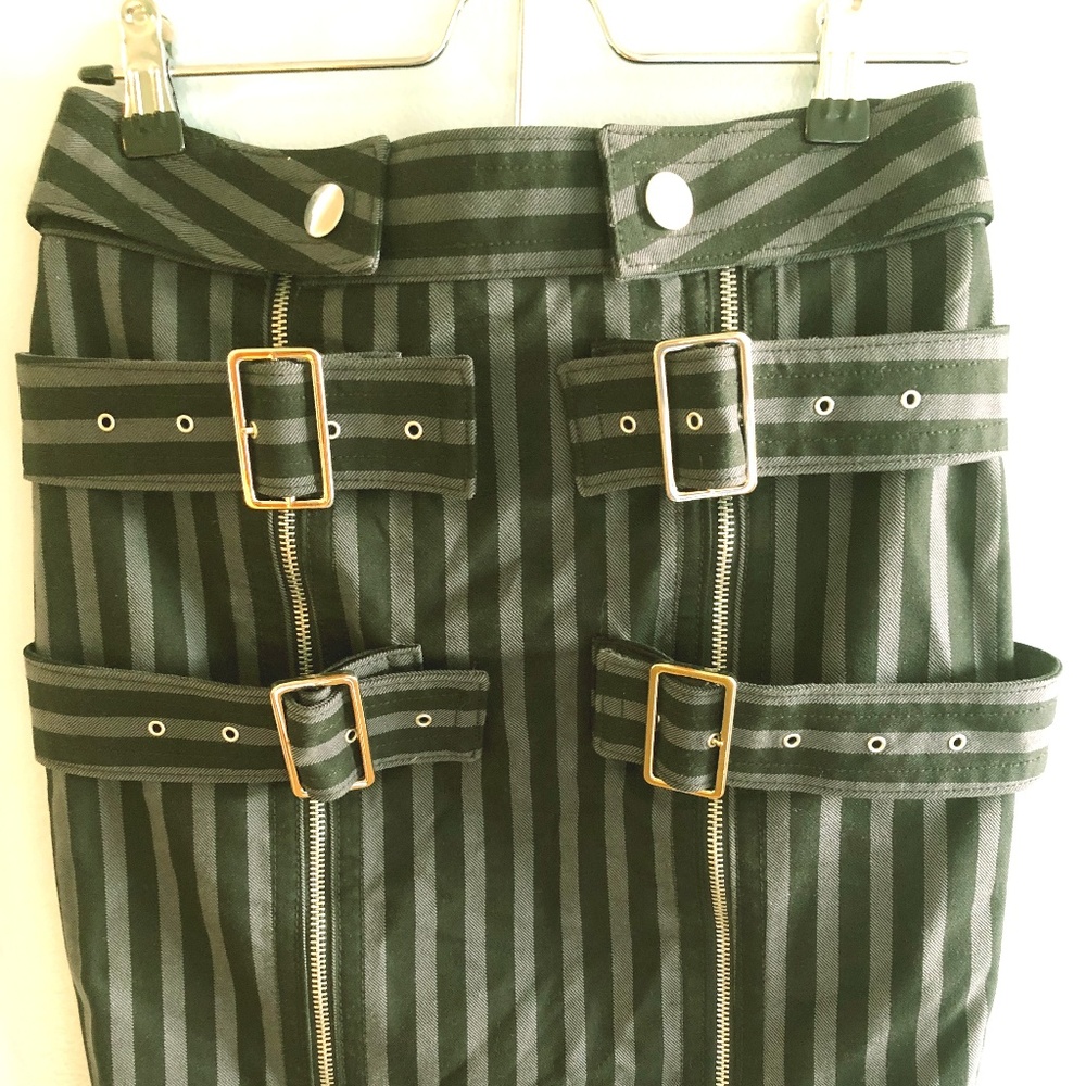 Marc Jacobs Striped/ Buckled Black Pencil Skirt